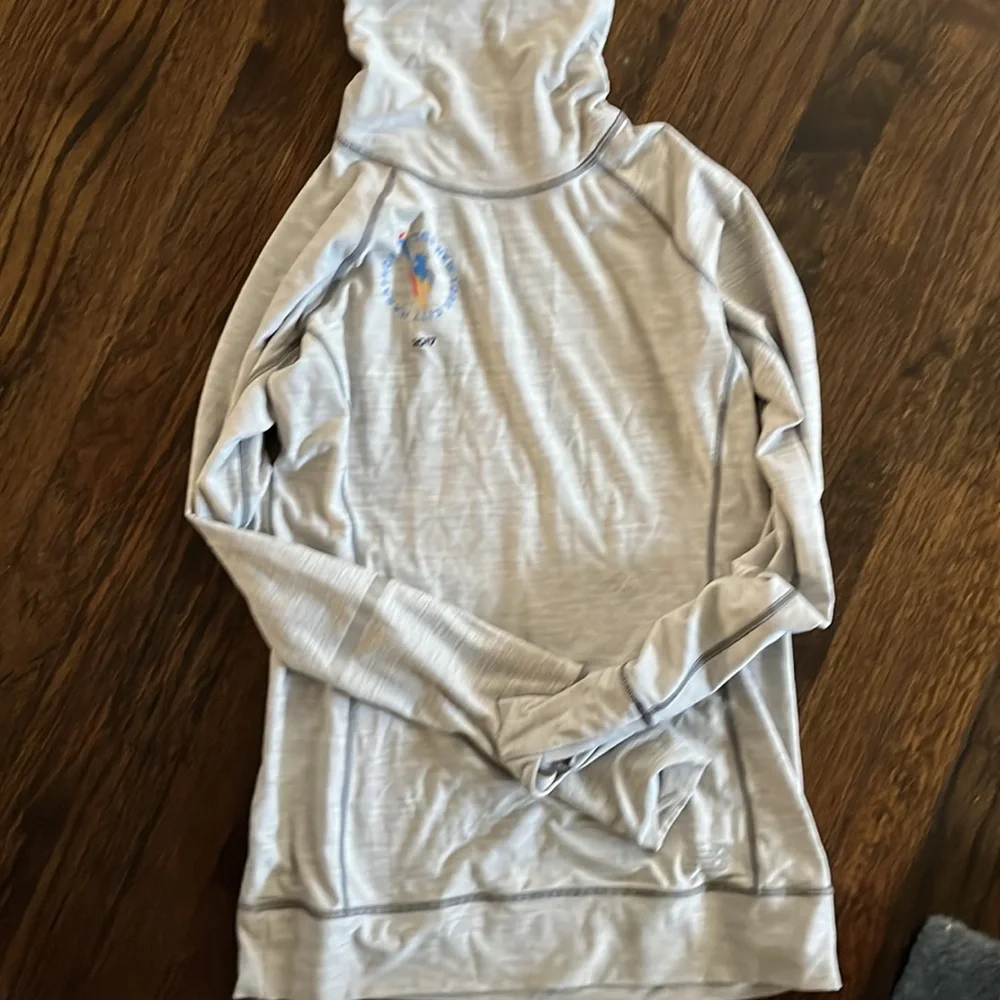 New Balance TCS NYC 2017 Marathon pullover - Picture 2 of 3